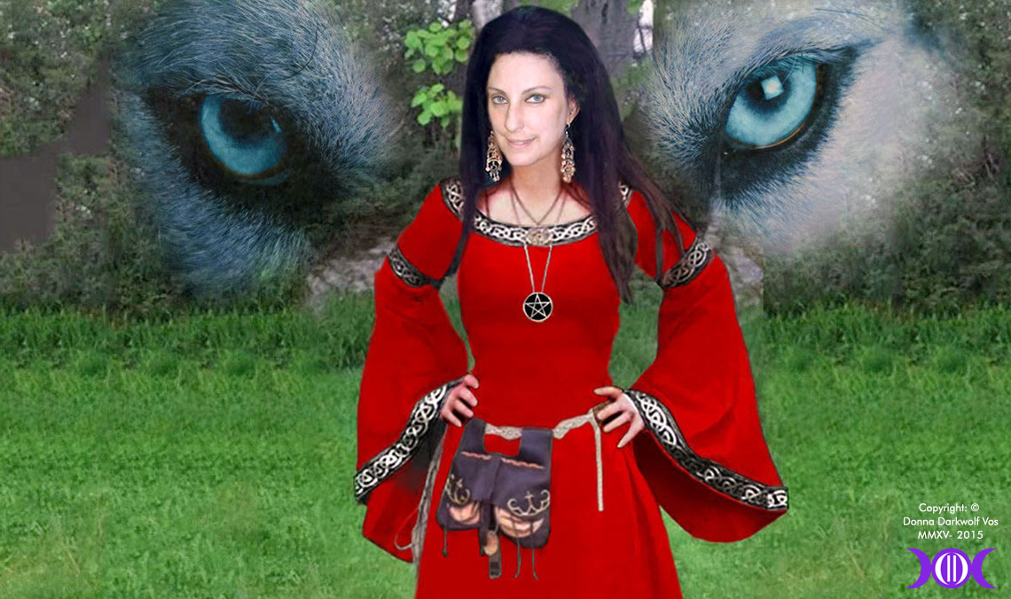 The Crimson Priestess - Donna Darkwolf
